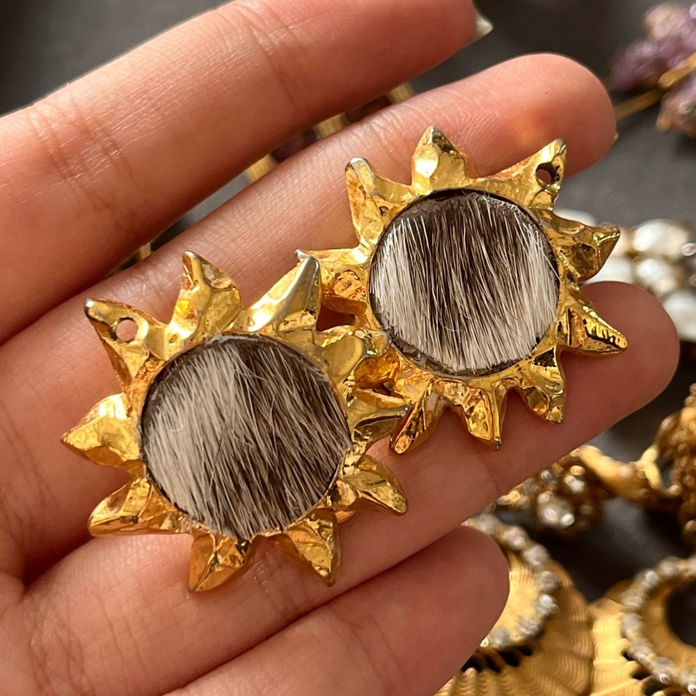 Vintage Edouard Rambaud Radiant Sun Horse Hair Hammered Gold Clip-On Earrings